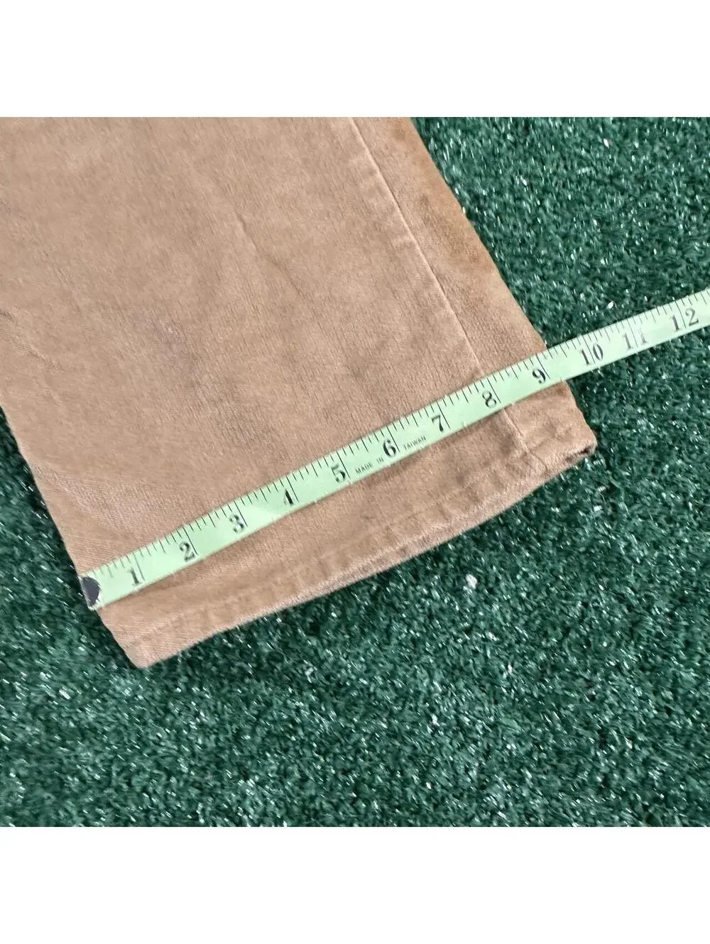 True Vintage 1970s Levi Tan corduroy pants with a relaxed fit size 30x34